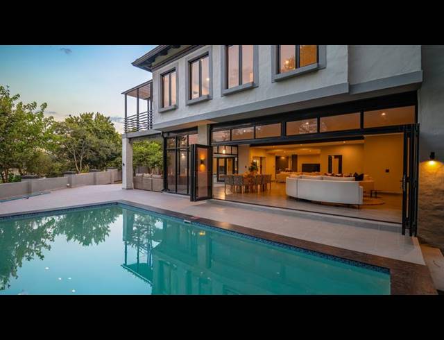 4 BEDROOM HOUSE FOR SALE IN MIDSTREAM ESTATE